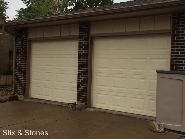 Building Photo - 4 br, 3 bath House - 6453 Newcombe Ct