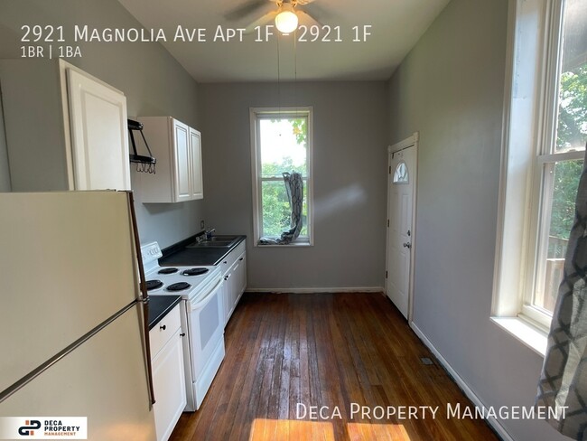 Building Photo - 1 Bedroom Apartment