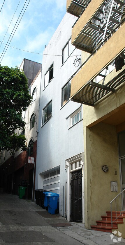 Foto principal - 47-49 Codman Pl