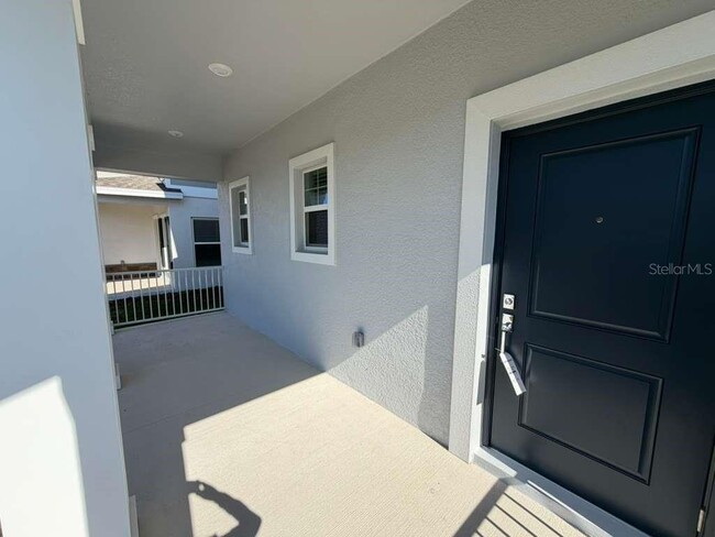 Building Photo - 7381 Ivy Tendril Ave