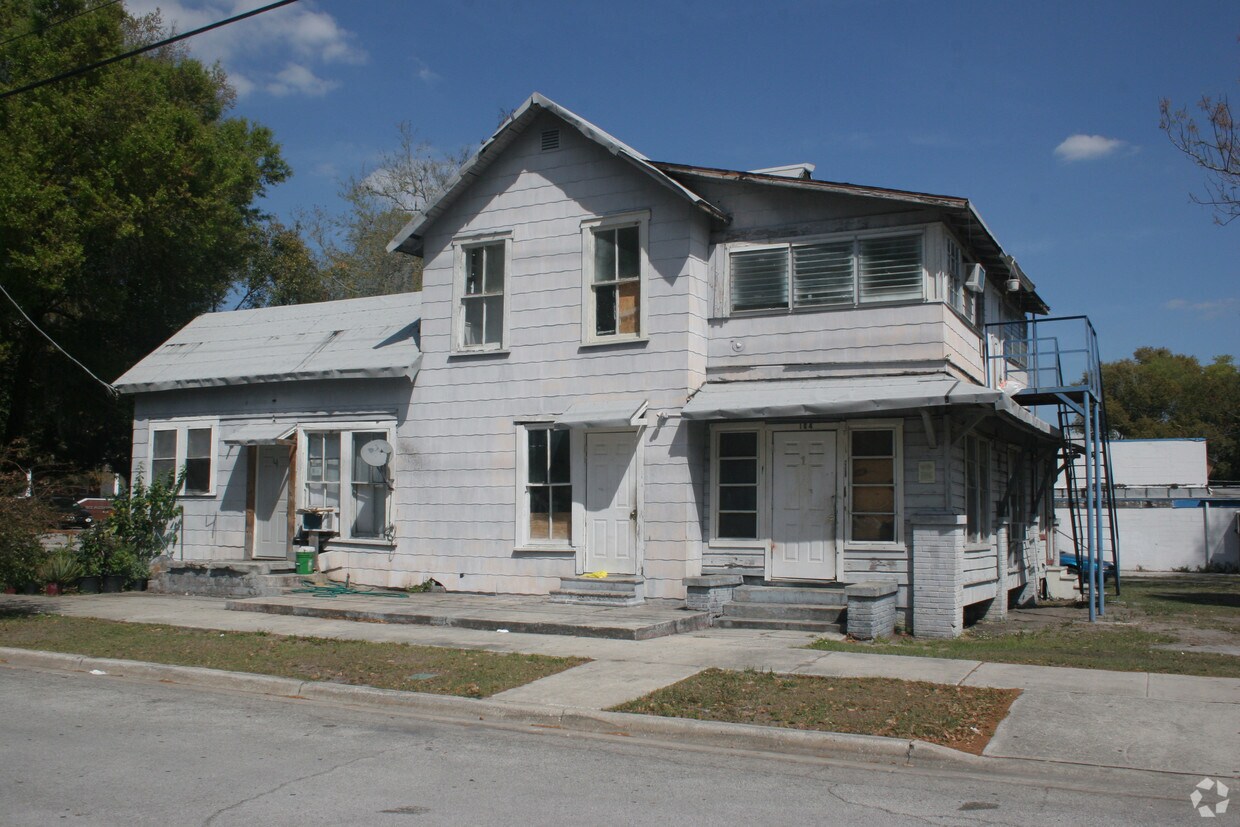Foto del edificio - 104 N Walker St