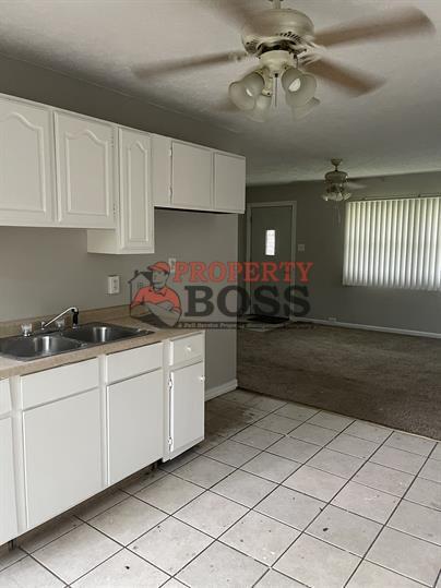 Foto del edificio - 6126 E 3rd Ave