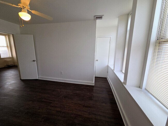 Photo - 1309 W Allegheny Ave Apartment