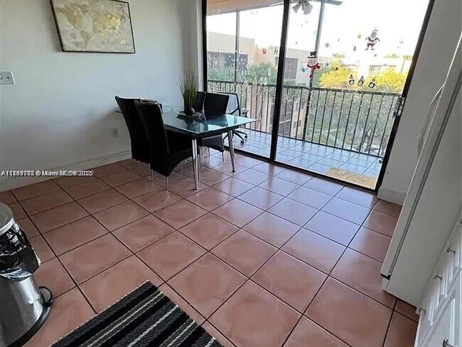 Foto del edificio - 8600 SW 133rd Avenue Rd