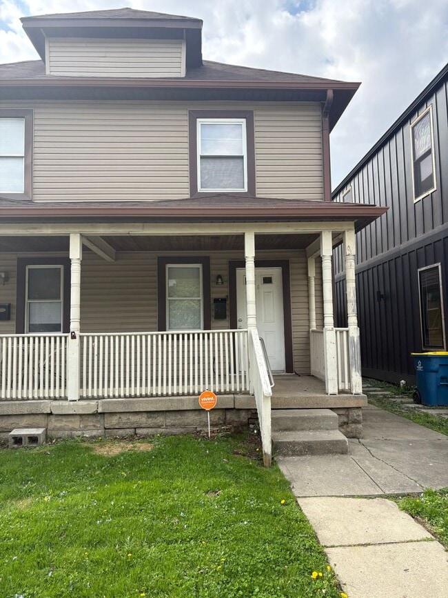 Building Photo - 1527 Prospect St