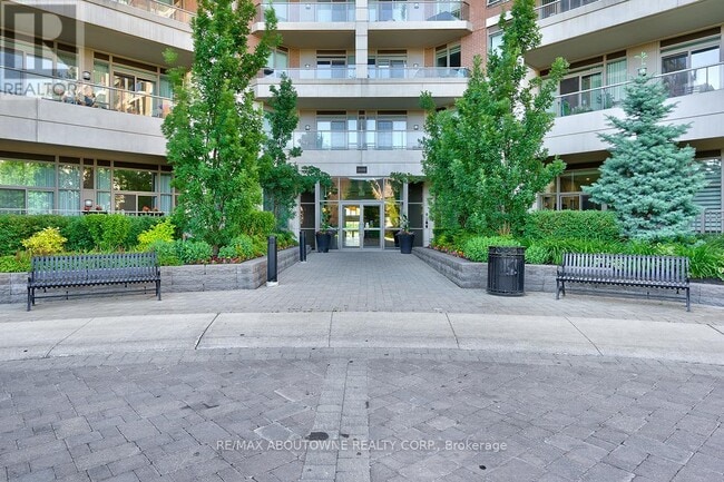 Building Photo - 2480 Prince Michael Drive