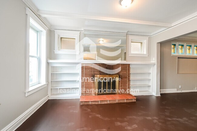 Foto del edificio - 3711 S Spring Ave