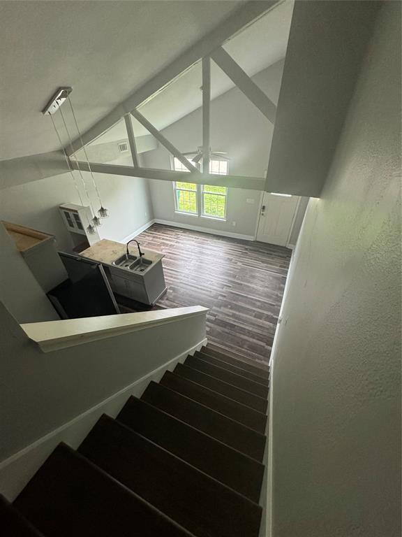 2310 12th Ave Unit 3, La Marque, TX 77568 Room for Rent in La Marque