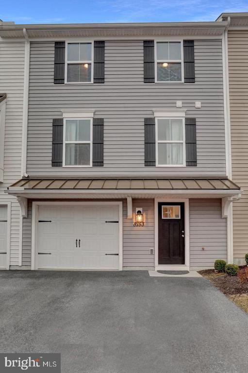 Foto principal - 8153 Lenker Dr