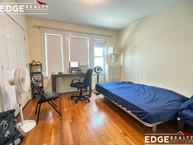 Building Photo - 62 Litchfield St