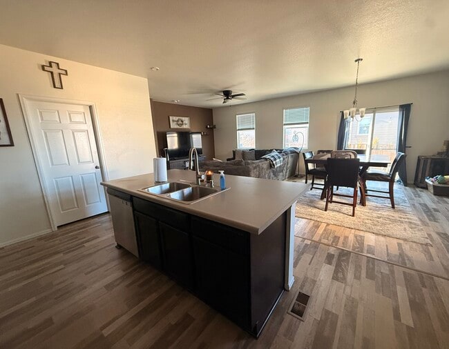 Kitchen - 1027 Draw St