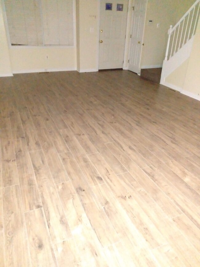Foto del edificio - 14 Windwood Dr