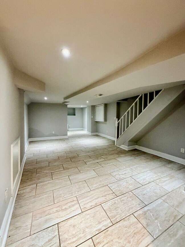 Foto del edificio - 1824 N 54th St