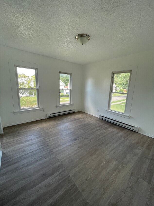 23 Chamberlain St Unit 1, Wellsville, NY 14895 Apartments in