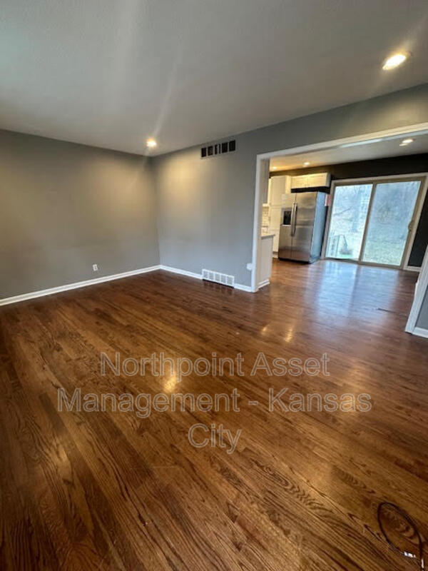 Foto del edificio - 1036 NW South Shore Dr