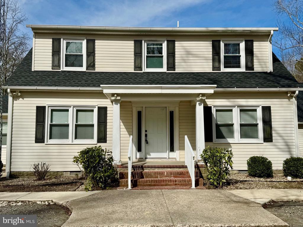 Foto principal - 24212 Shortly Rd