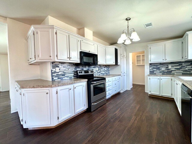 Foto del edificio - 2401 Covey Ln