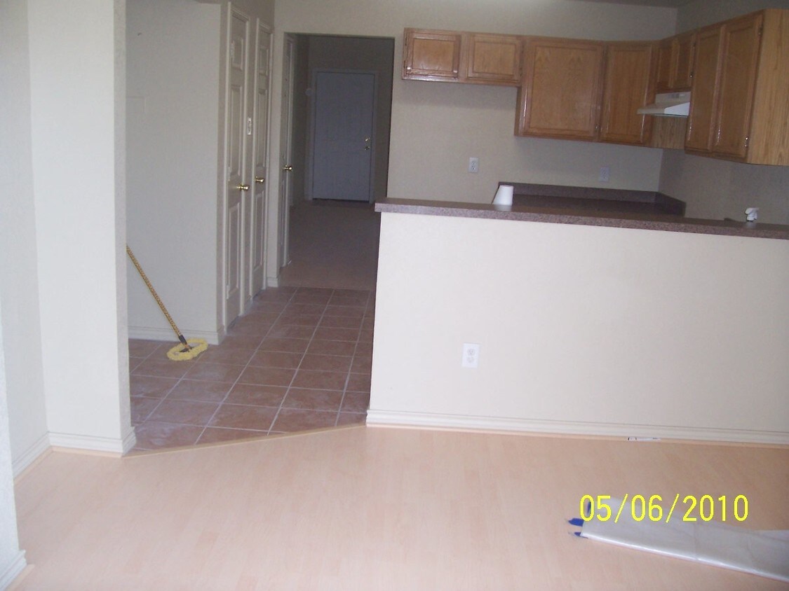 Building Photo - 5200 Carol Ave
