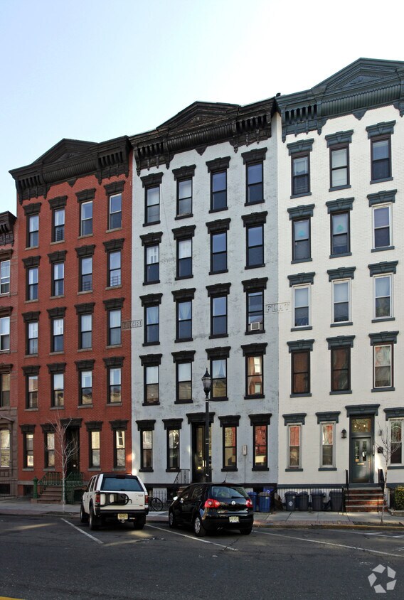 Foto del edificio - 1109 Washington St