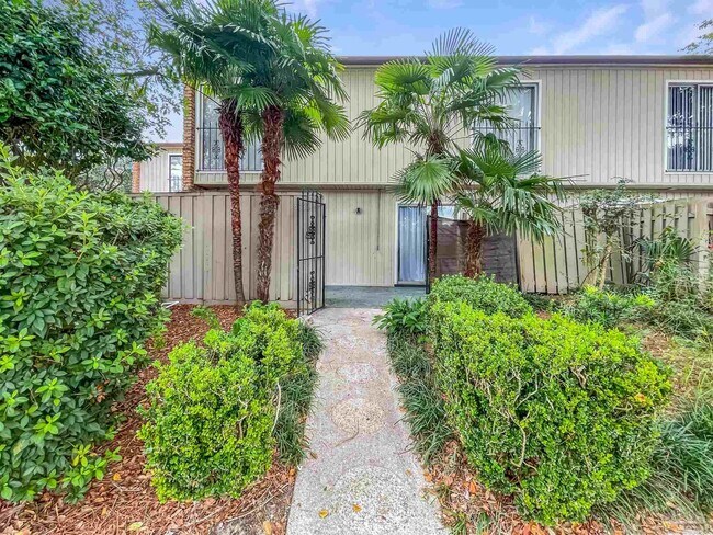 Foto del edificio - 4836 Huron Dr