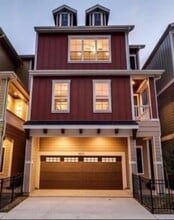 Building Photo - 855 Mathis St