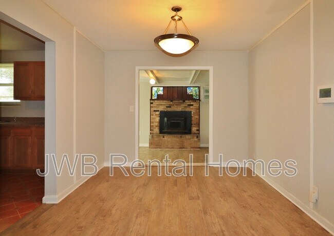 Foto del edificio - 3054 Yanlee Ln
