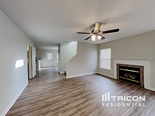 Foto del edificio - 807 Sinclair Dr