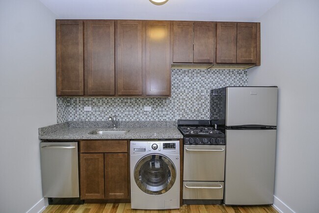 Foto del edificio - 555 W Arlington