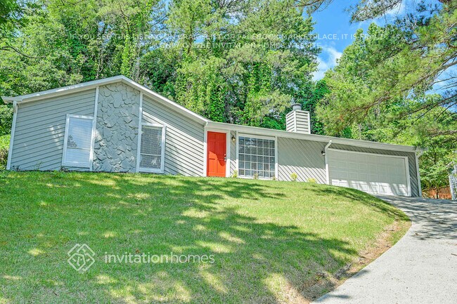 Foto del edificio - 616 Candlewick Ln NW