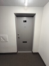 Building Photo - 20 Bradmon Dr