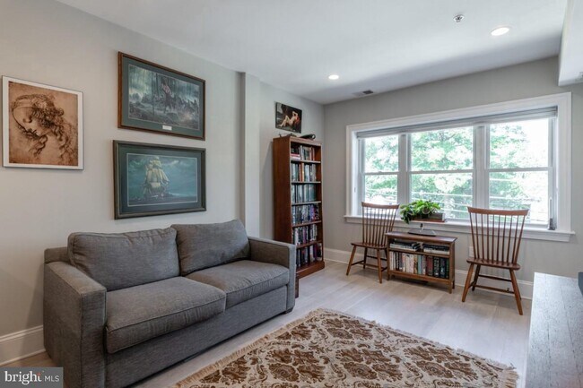 Foto del edificio - 3918 W St NW