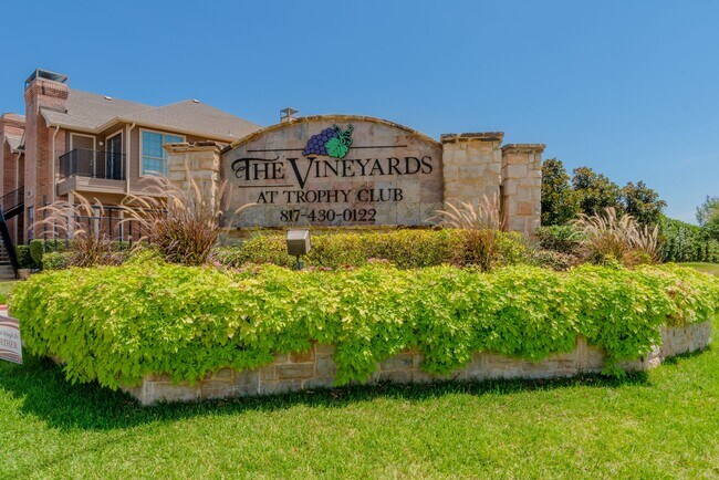 Building Photo - The Vineyards at Trophy Club Duplexes