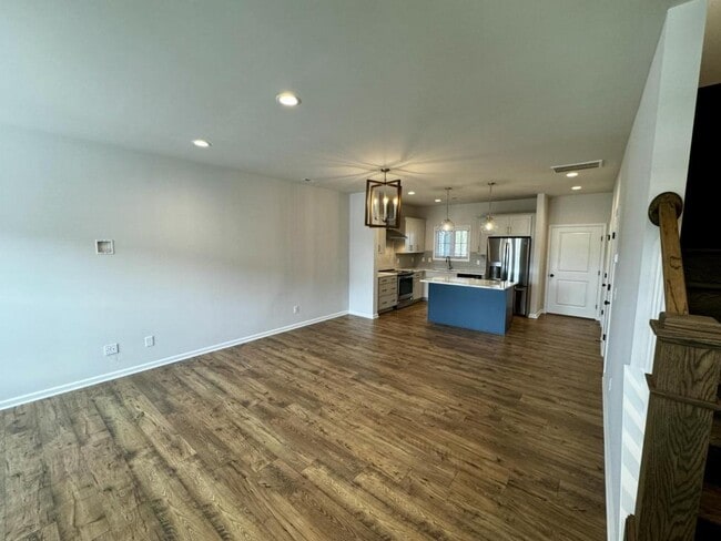 Building Photo - 2050 Kyles Wy