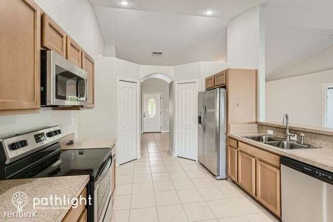 Building Photo - 3 br, 2 bath House - 16094 Field Lark Rd UNIT