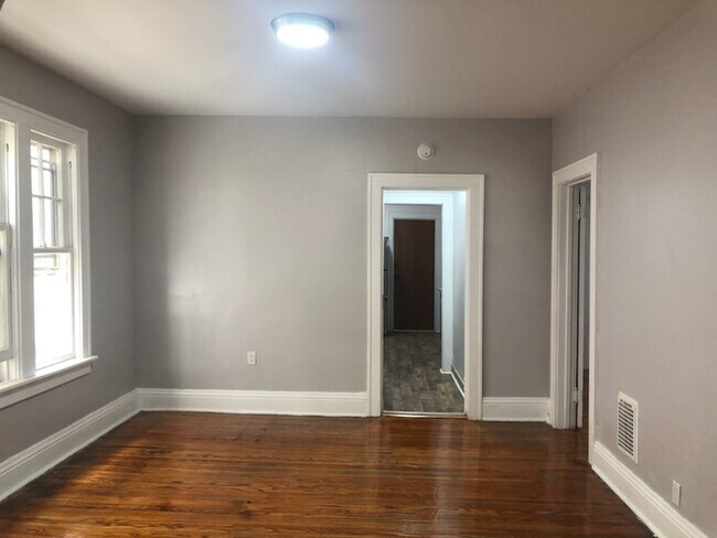 Building Photo - 48 Parkside Ct