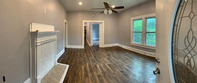 Foto del edificio - 106 Brawley St