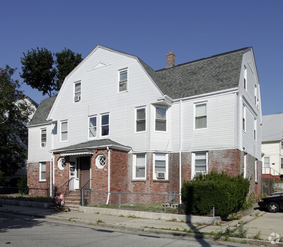 Primary Photo - 151 Franklin Ave