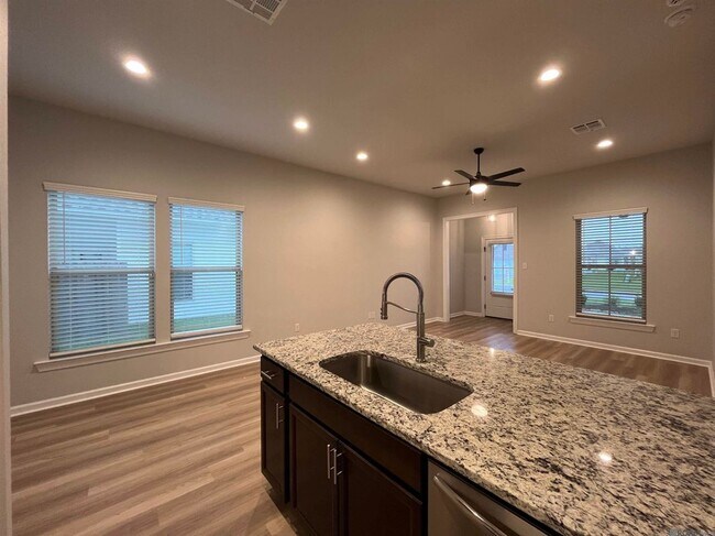Foto del edificio - 28439 Middlebrook Way