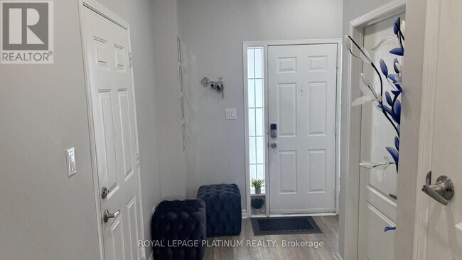 Photo du bâtiment - 22 Rivermere Ct