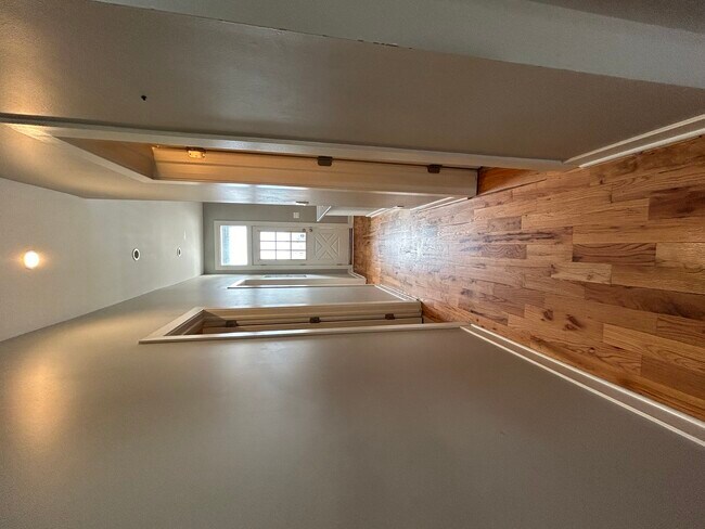 Foto del edificio - 751 W Buckingham Pl
