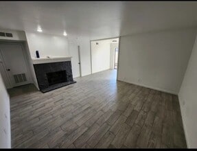 Building Photo - 4339 E 68th St