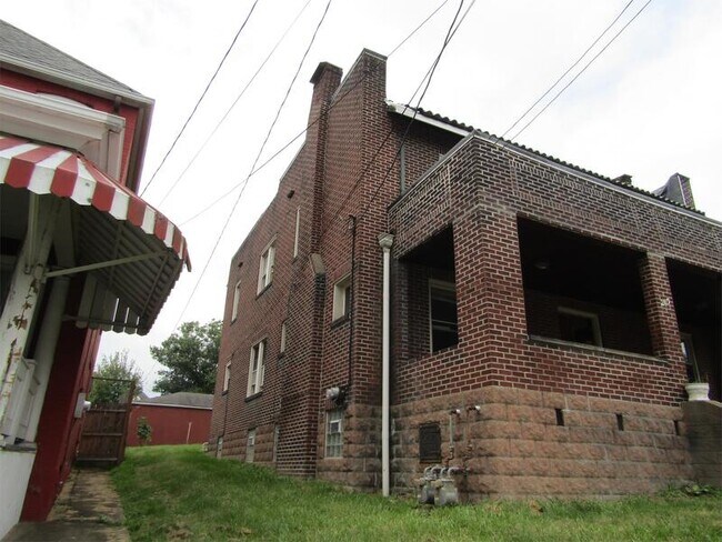 Foto del edificio - 263-265 Donnan Ave