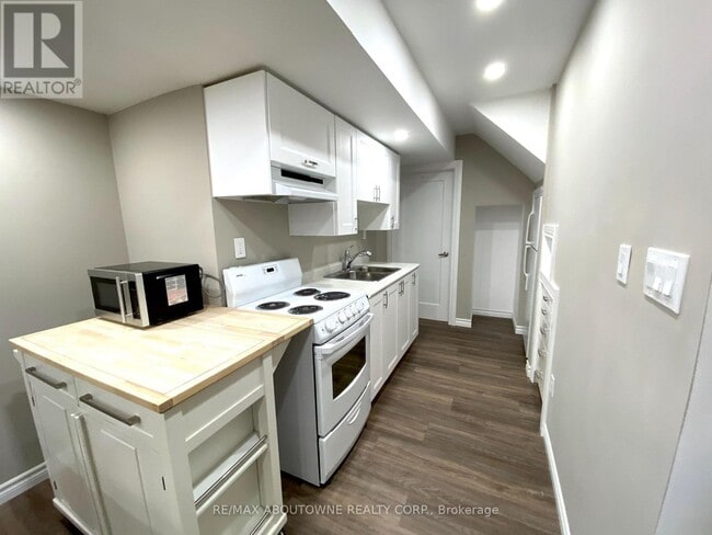 Building Photo - 4640 Doug Wright Dr