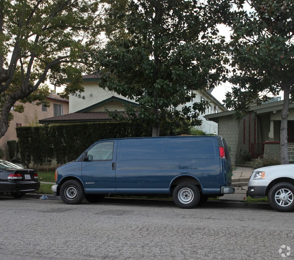 Foto del edificio - 5154 York Blvd