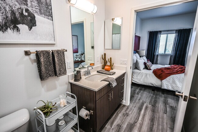 Foto del edificio - Camino Real Apartments