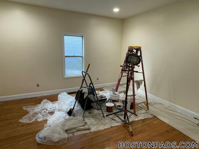 Building Photo - 7 North Ave