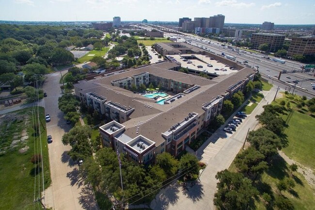 Foto del edificio - Dallas, TX Apartment Homes