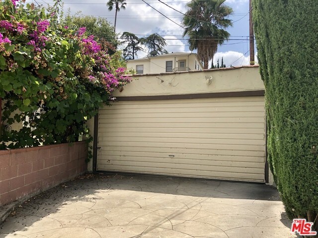 Foto del edificio - 1430 E Garfield Ave