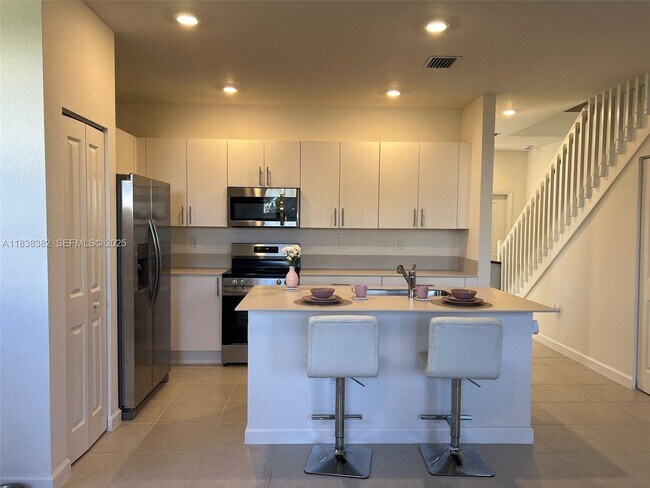 Foto del edificio - 151 SE 11th St