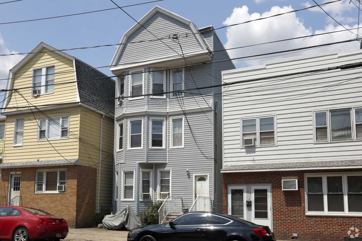 491 Avenue A, Bayonne, NJ 07002 - Apartments In Bayonne, NJ ...